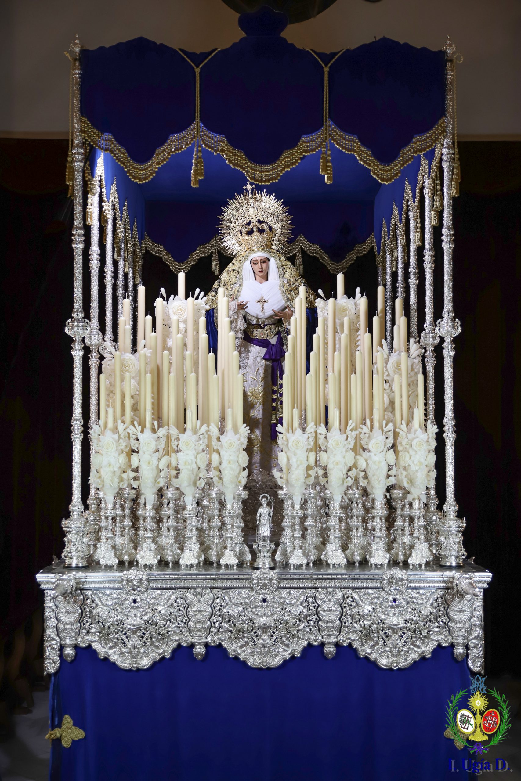 NUESTRA SEÑORA DE LOS DOLORES CON LA CANDELERÍA FUNDIDA ESTRENOS